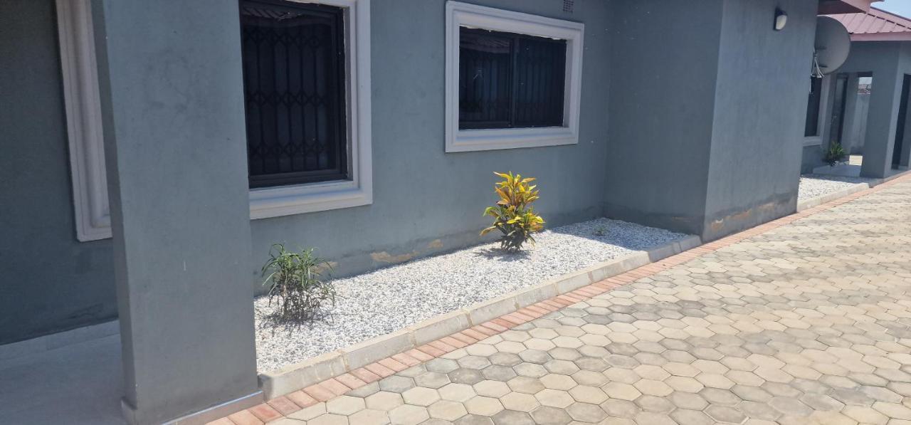 לוסקה Salama Apartments מראה חיצוני תמונה